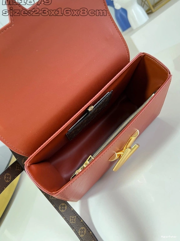 MM-23*17*9.5CM TWIST LOUIS VUITTON 0718